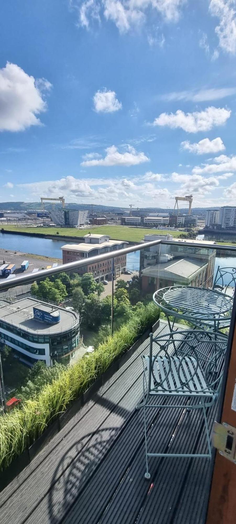 Sailortown Stays - 4 Star Luxury Apartment Belfast Buitenkant foto